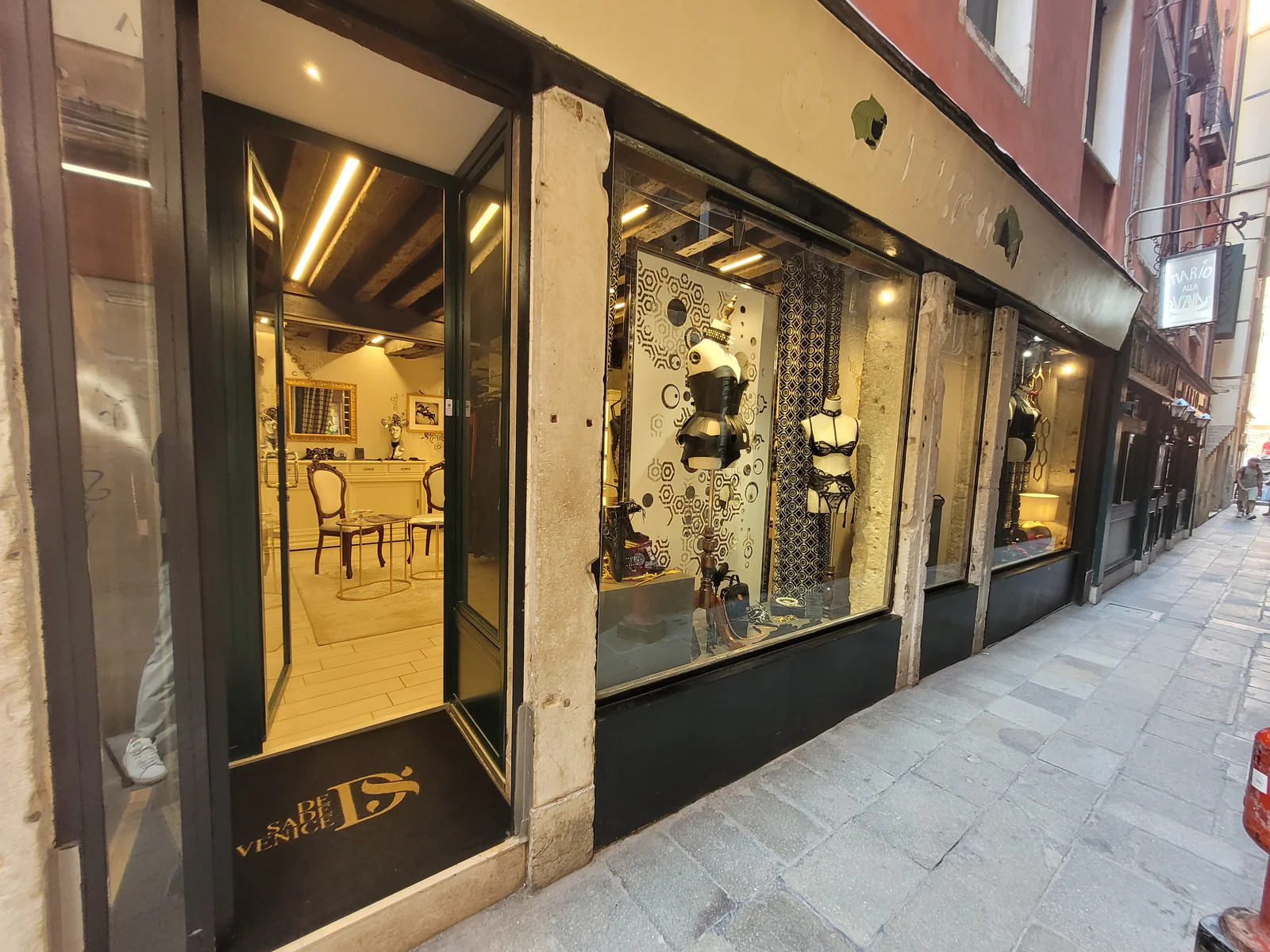 Showroom in Venice, Italy